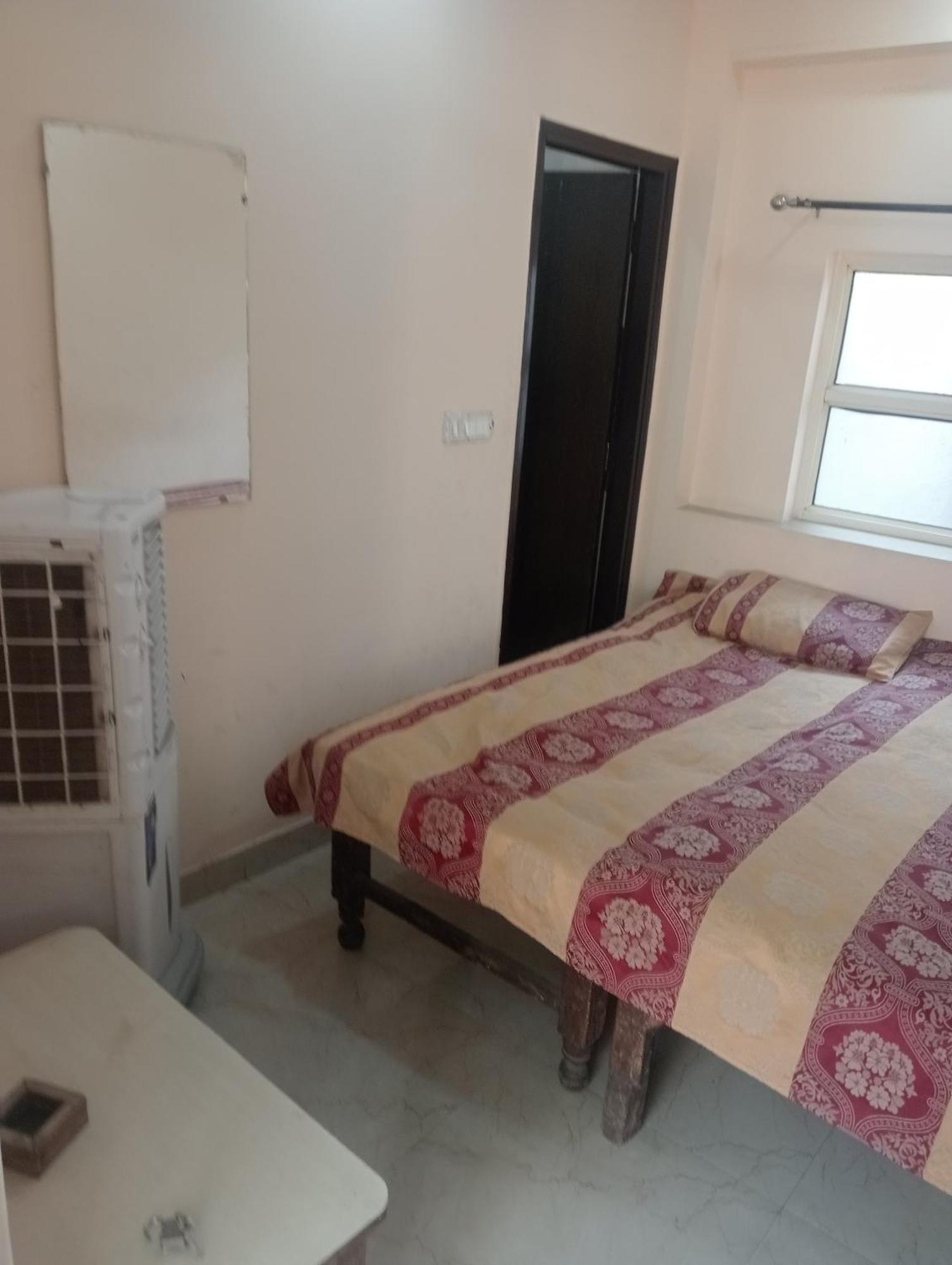 Ever Green Guest House Travel & Pg Νέο Δελχί Εξωτερικό φωτογραφία