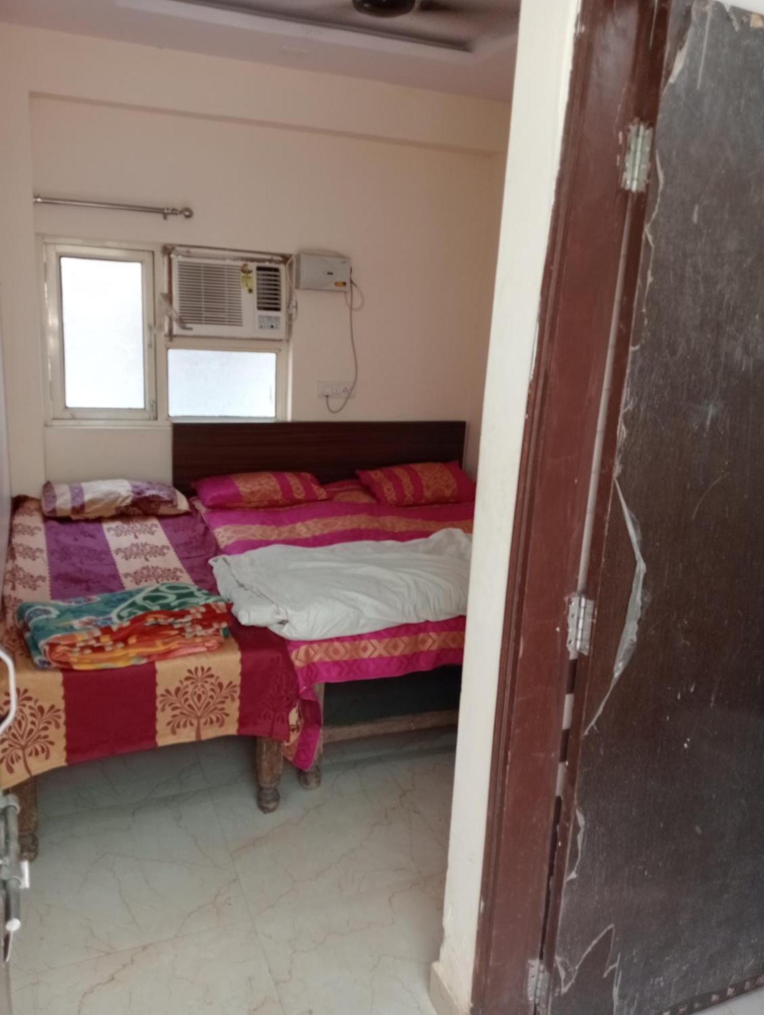 Ever Green Guest House Travel & Pg Νέο Δελχί Εξωτερικό φωτογραφία